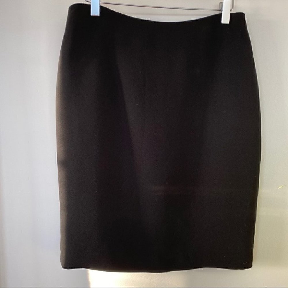 Jones New York black pencil skirt